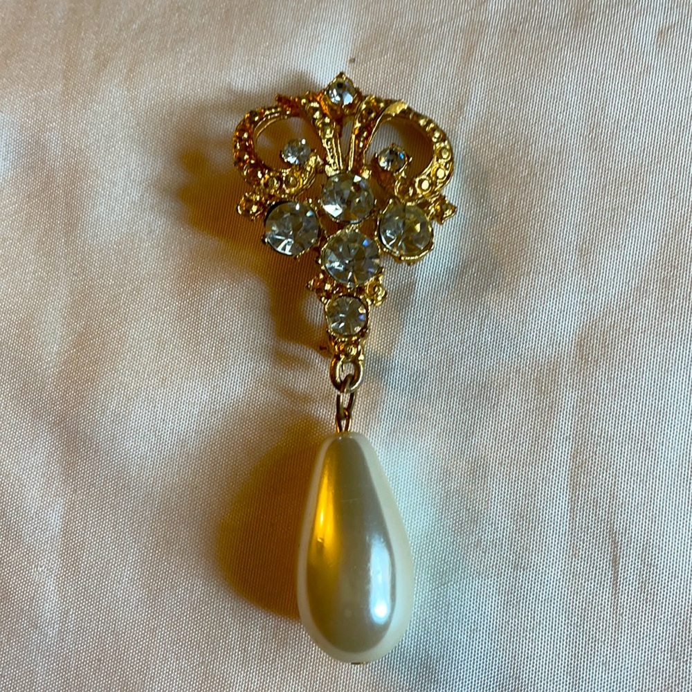 🌟 Victorian golden brooch UNISEX